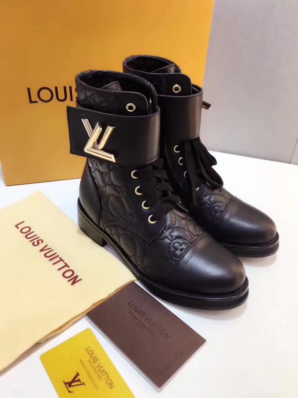 Louis Vuitton 2cm heel boots-SH50341